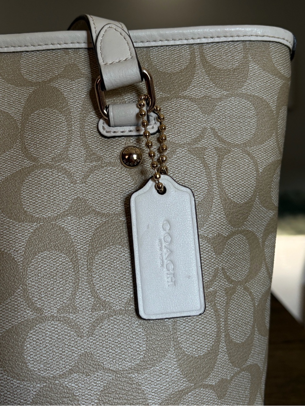 Coach Beige & Cream Signature Canvas Shoulder Tote Bag - Picture 3 of 13